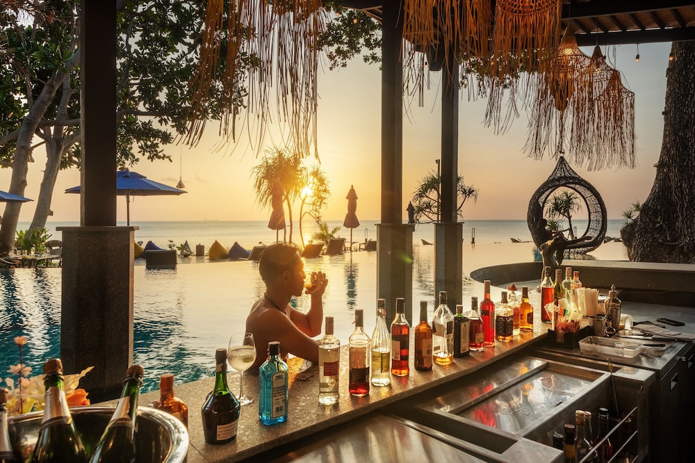 Nirvana Beach Resort and Spa 33/50