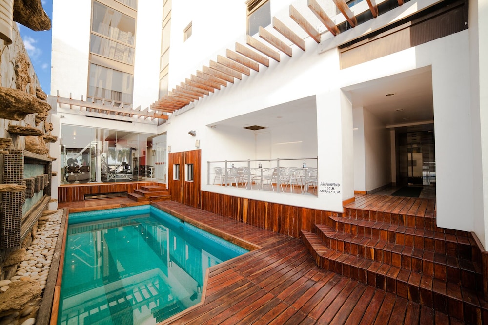 Hotel Inglaterra 31/50