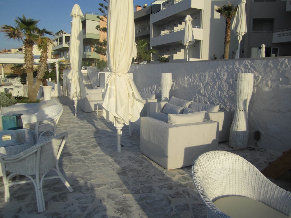 Petradi Beach Lounge Hotel 31/50