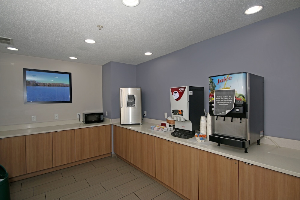 Microtel Inn Greensboro 3/54