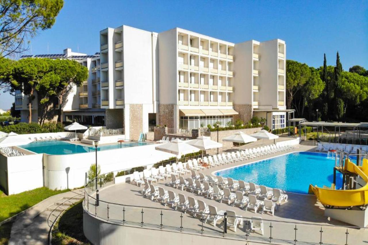Family Hotel Adria - All inclusive 3/50