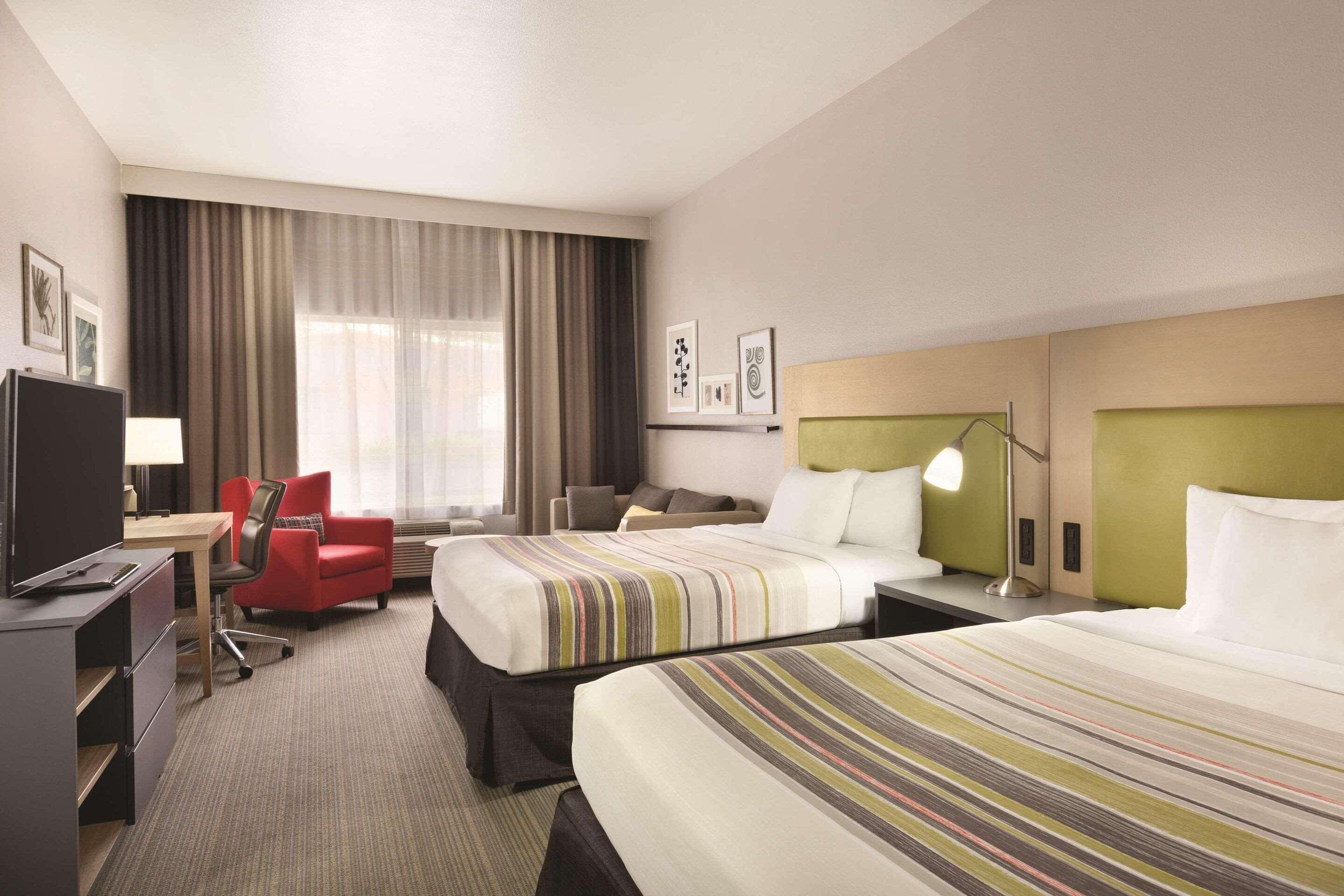 SUITE, 2 QUEEN BEDS