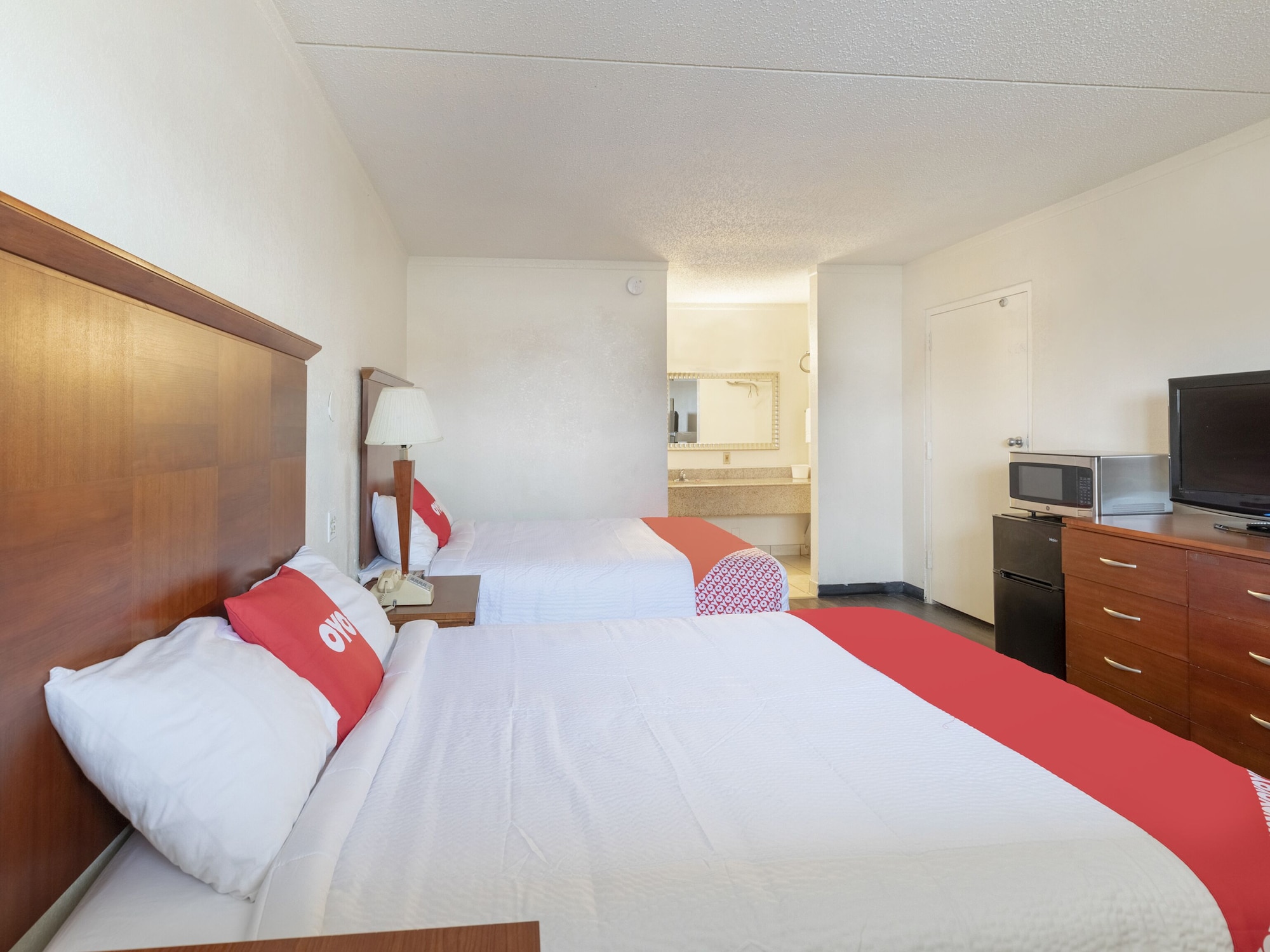 room, 2 queen beds