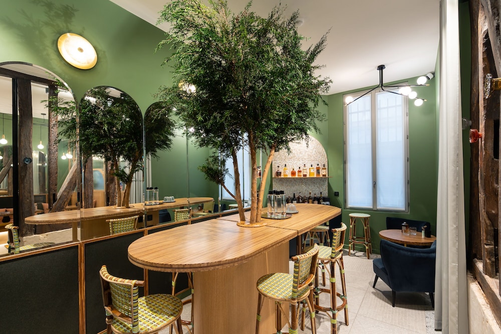 Hotel Amoi Paris 47/50