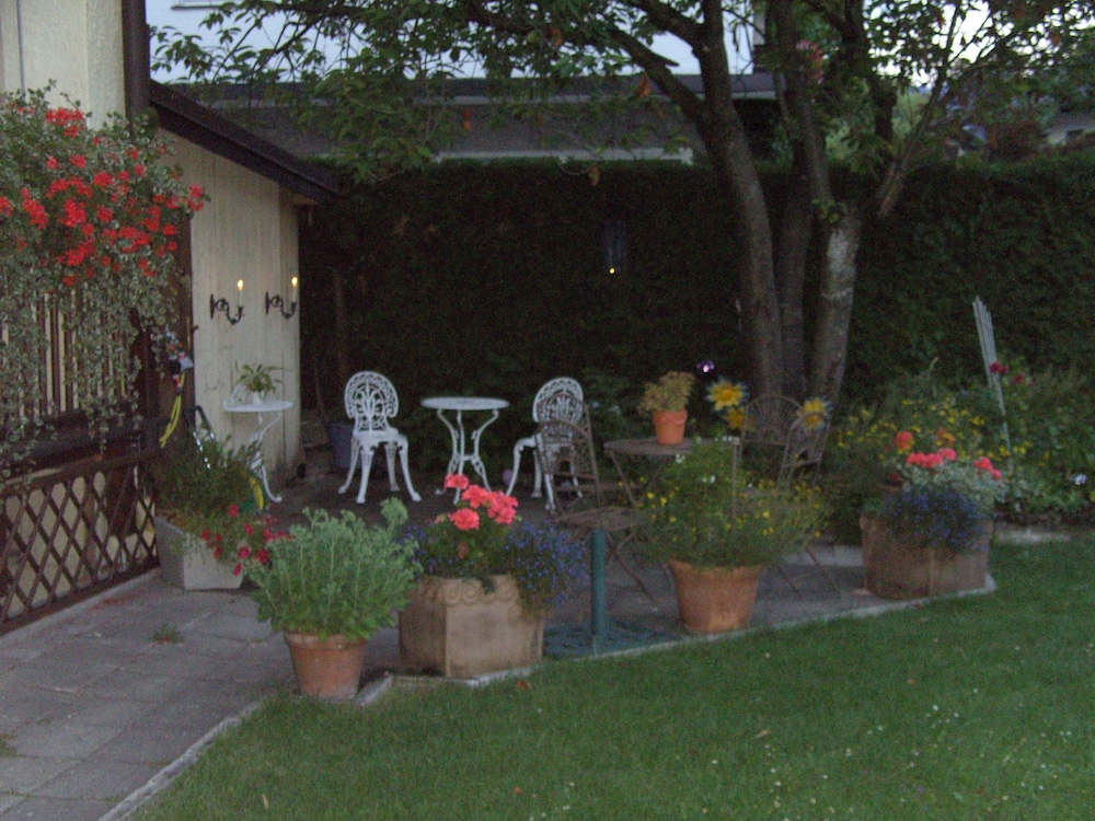 Hotel Roter Hahn Bed and Breakfast 37/44