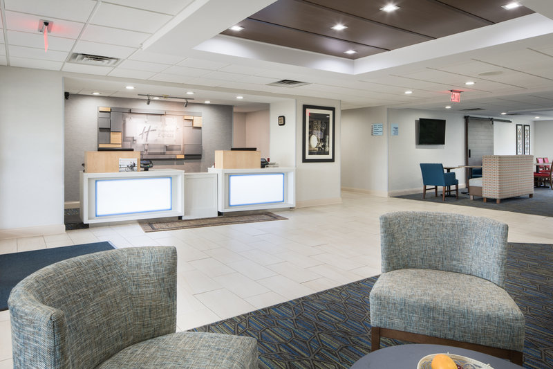 Holiday Inn Express Louisville Northeast 8/29