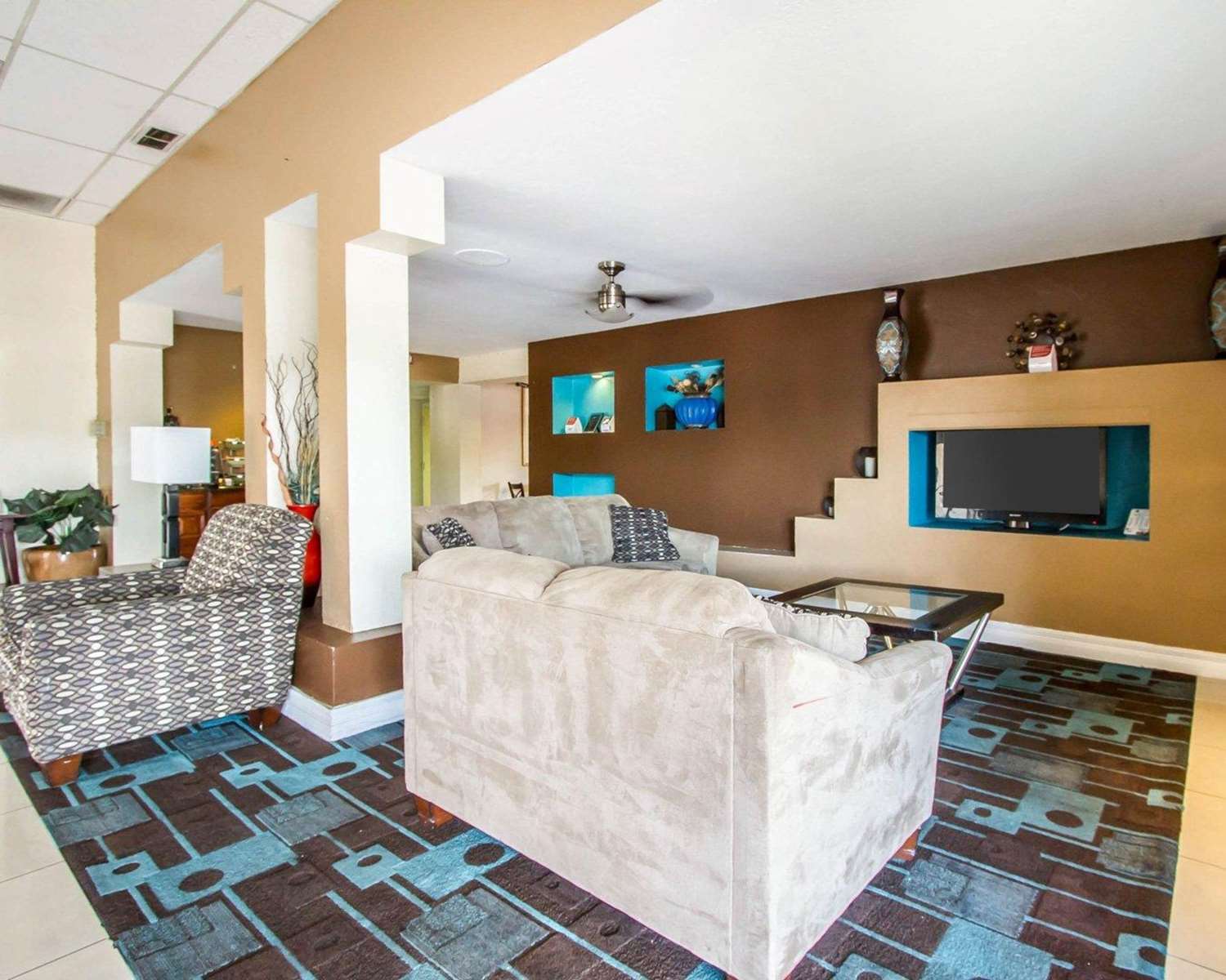 Quality Inn Tucson Downtown near Convention Center 11/42