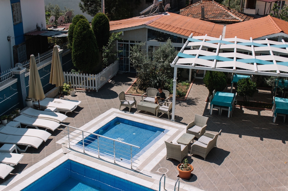 Melrose Viewpoint Hotel 62/68