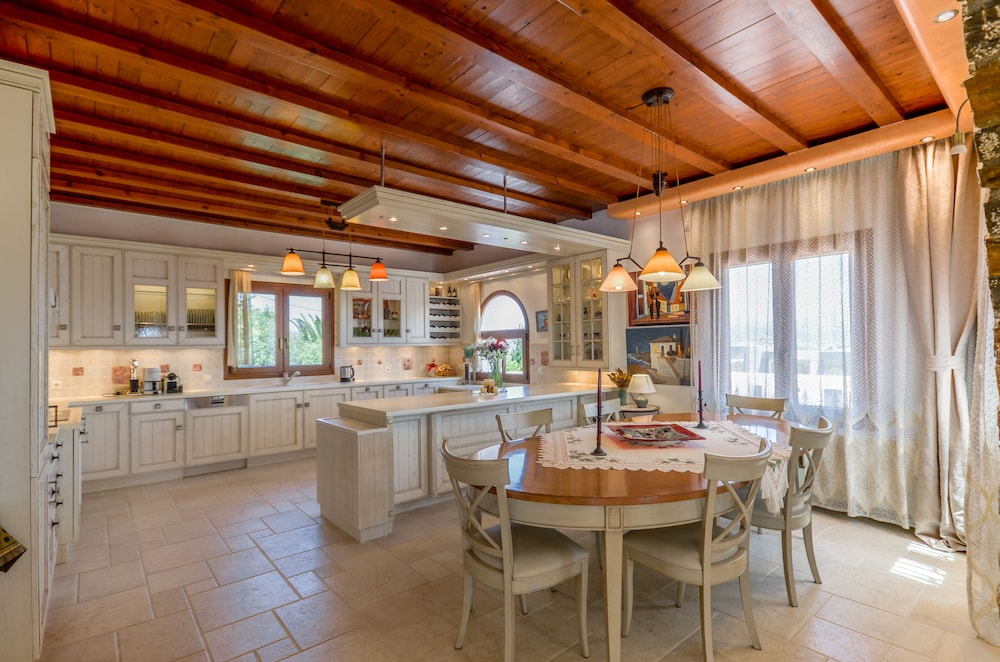 Villa Pari Manda 35/50