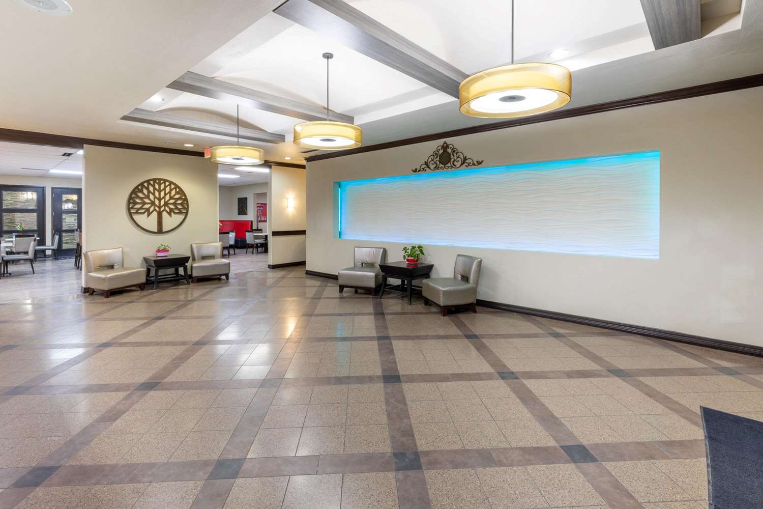Lobby at Hawthorn Suites by Wyndham Lubbock, LUBBOCK - TX