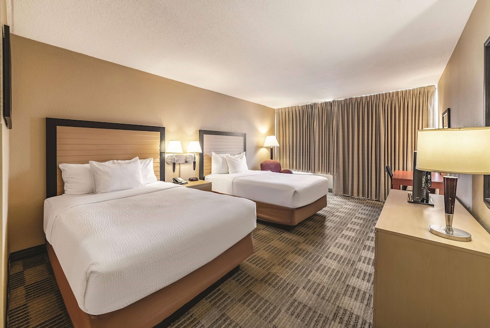 Deluxe, 2 Double Beds