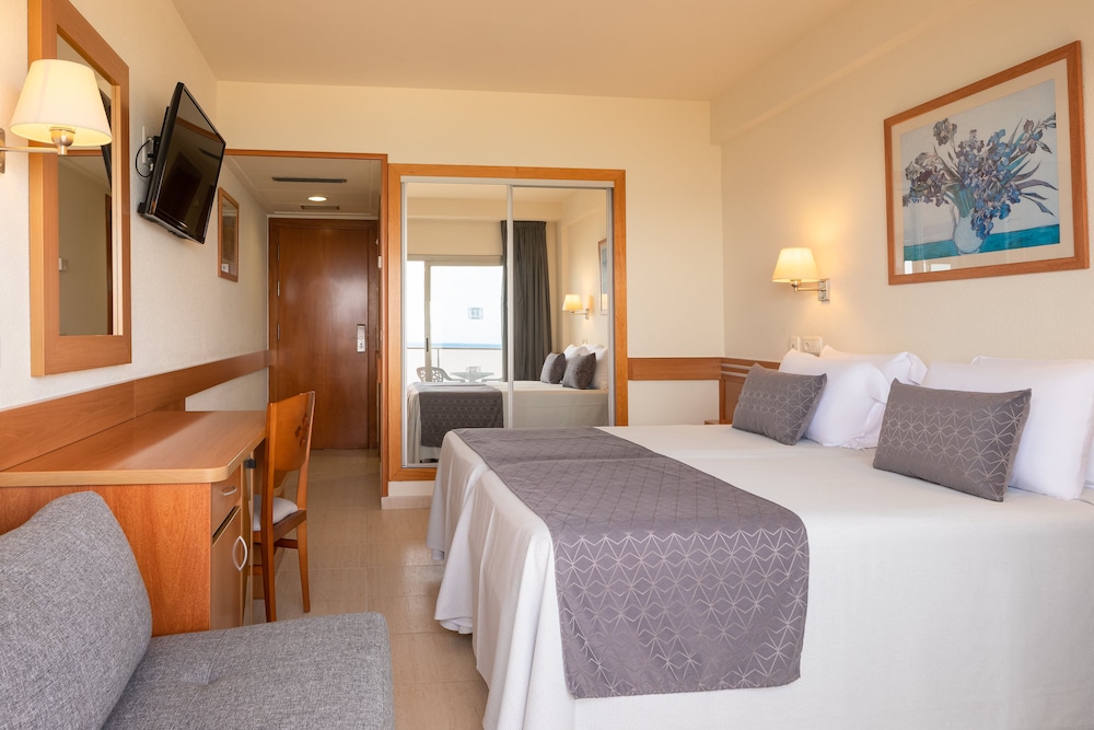 Room, Twin Beds, Sea View, Htop Pineda Palace - Adults Only 2/8
