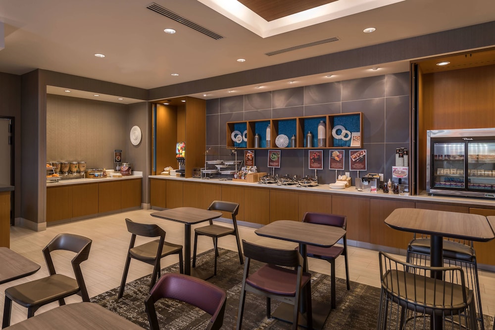 Springhill Suites By Marriott Reno 21/23