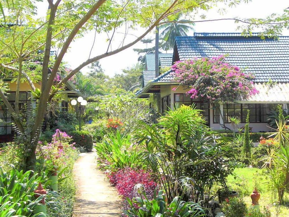 Ekman Garden Resort Nakhon Si Thammarat 42/50