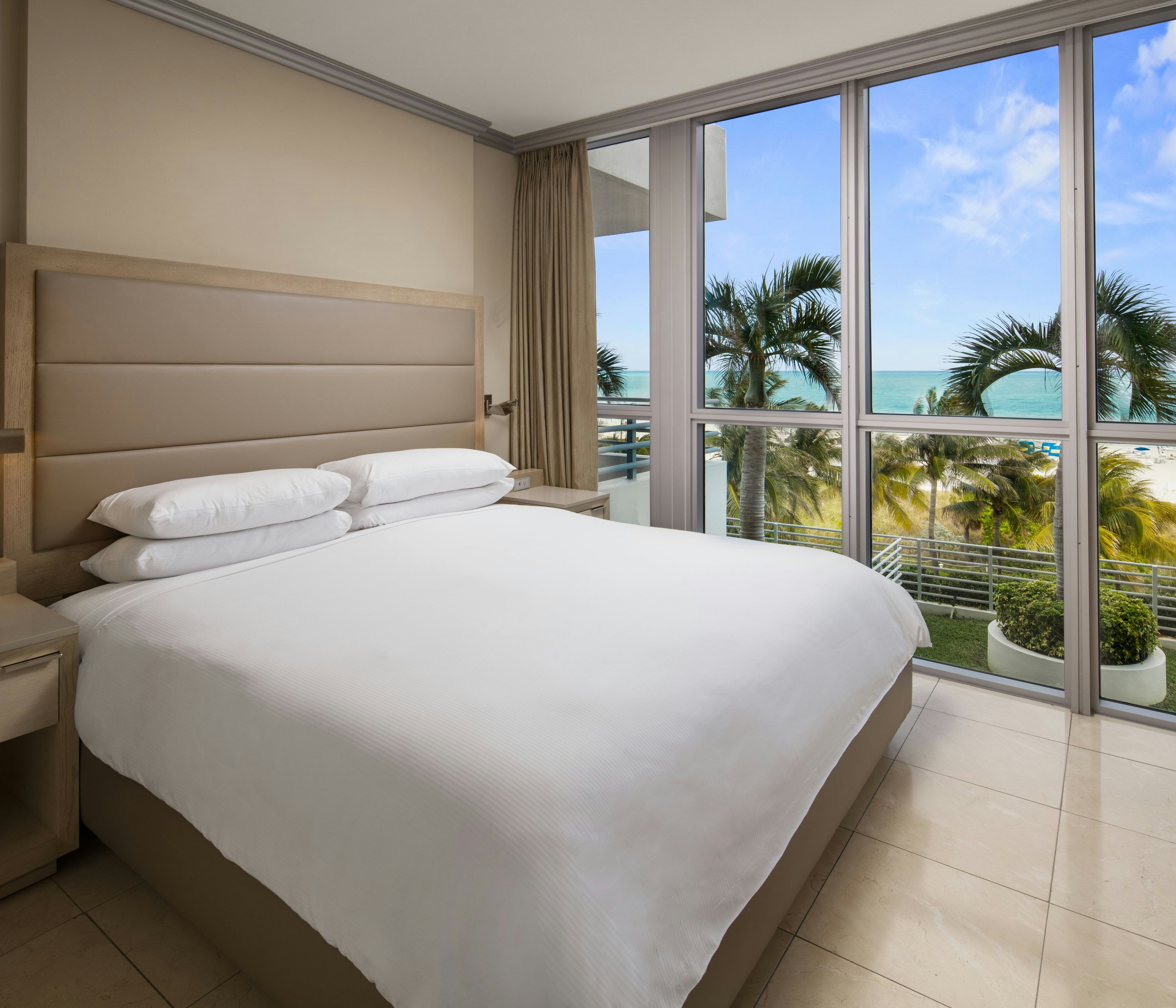 2 Bedrooms, Suite, Ocean Front
