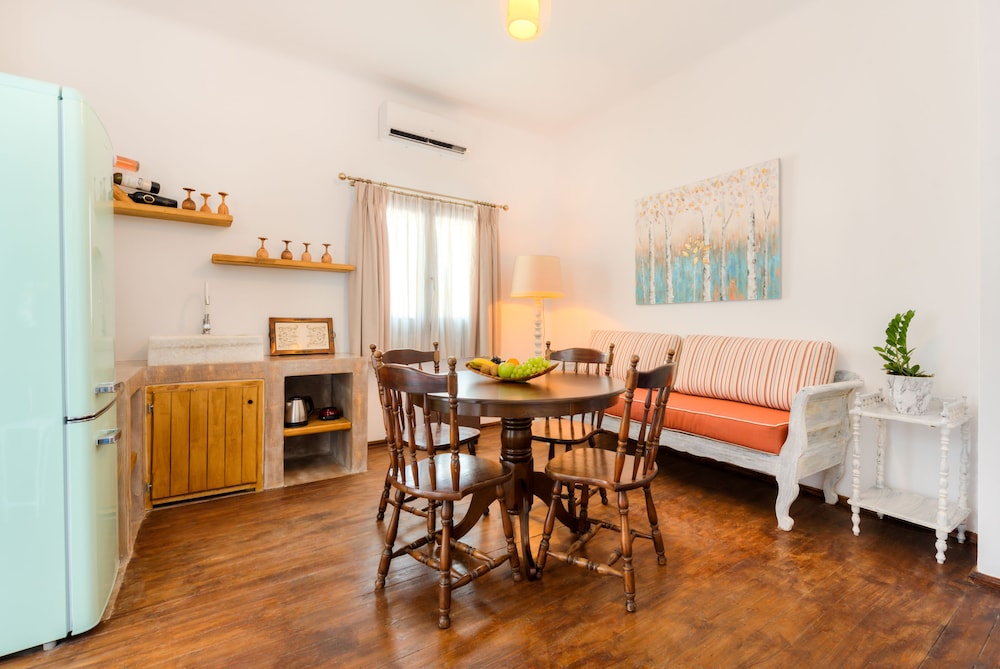 Pasithea Suites Santorini 43/60