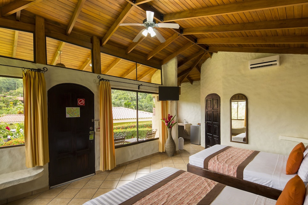 Arenal Volcano Inn 47/69