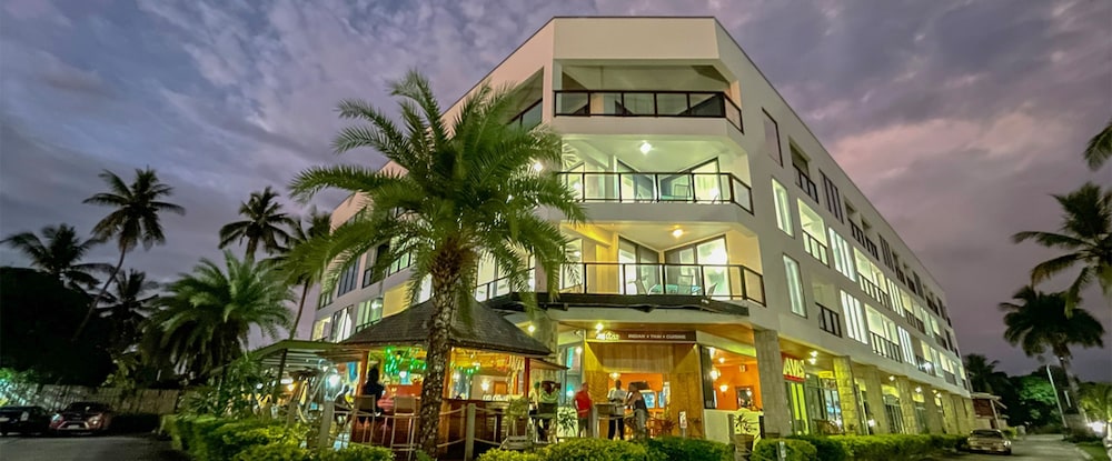 Ramada Suites by Wyndham Seafront Coral Coast 3/60
