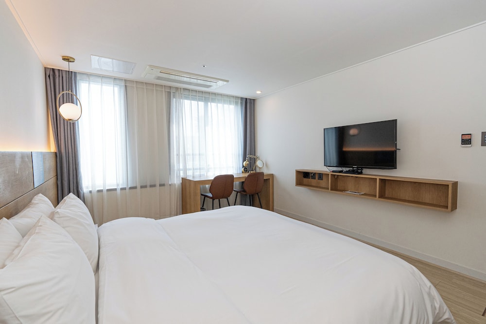Hotel the Grang Jungmun 14/50