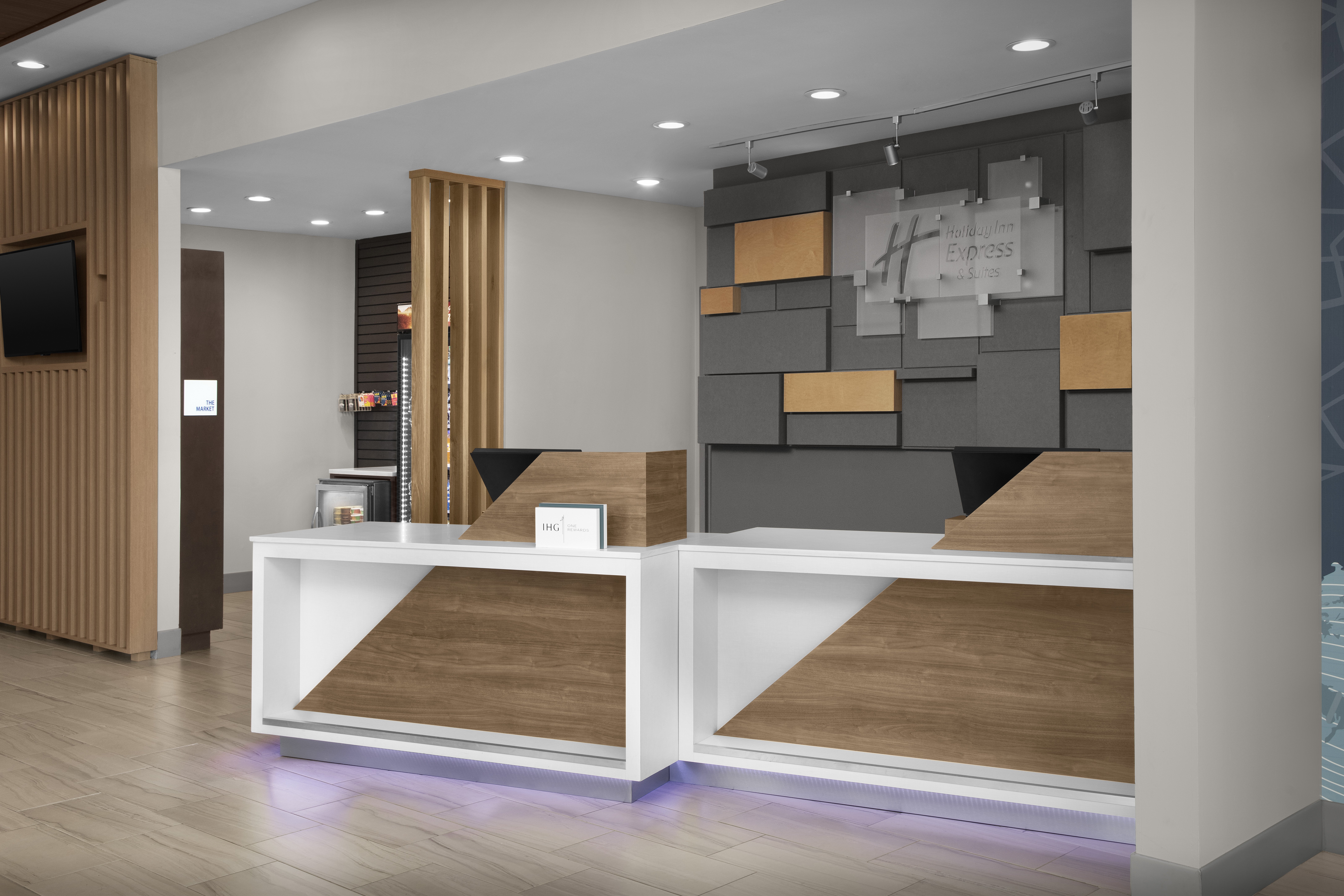 Holiday Inn Express Suites Birmingham North Fultondale 8/34