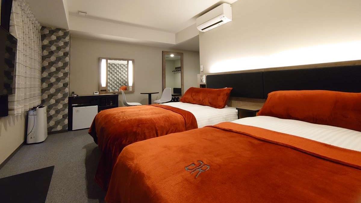 Premier, Twin Beds
