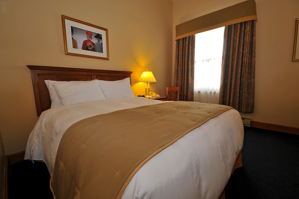 Tadoussac Hotel Seasonal Hotel 14/72