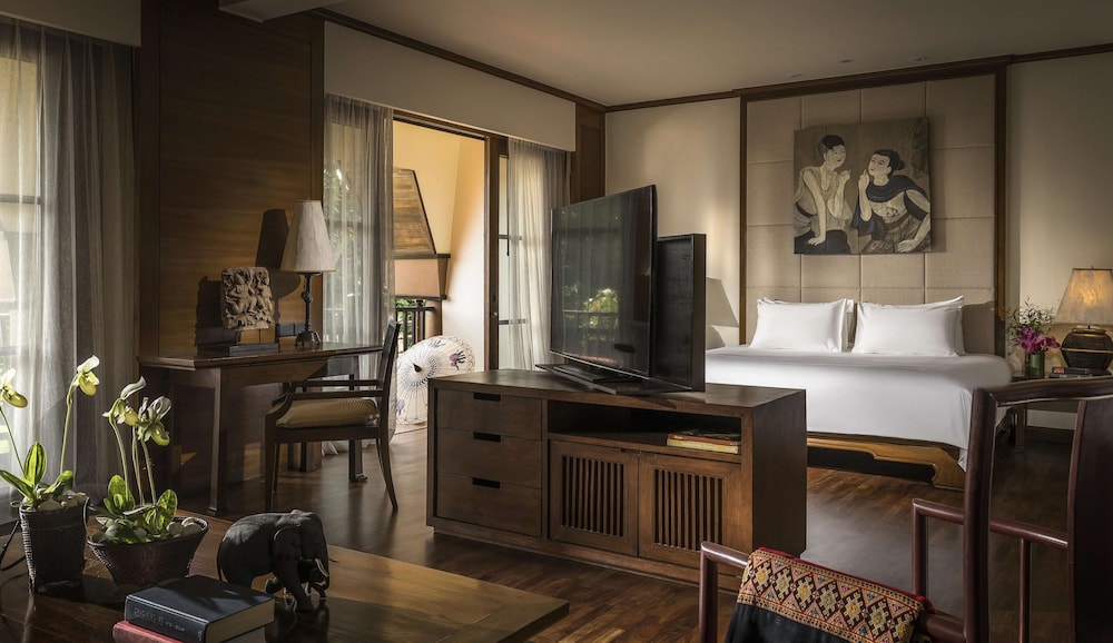Anantara Golden Triangle Elephant Camp Resort 62/82