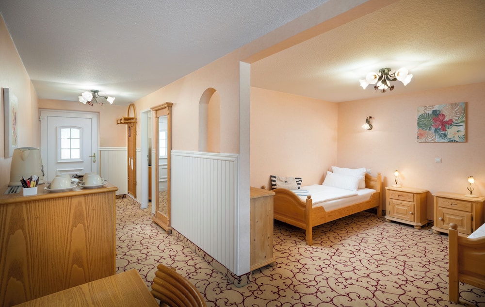 Panorama Hotel 12/56