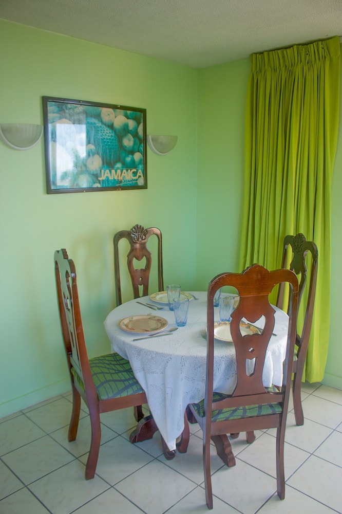 Green Island Beach Suite At Turtle Towers 30/50