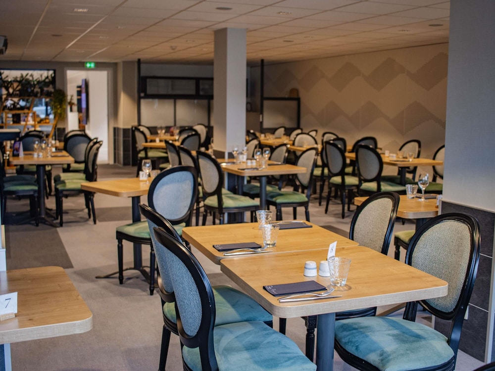 Ibis Rennes Beaulieu 51/68