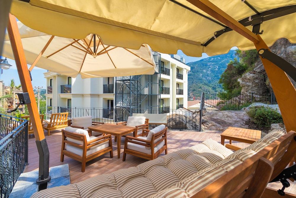 Amossoia Elite Boutique Hotel 26/33