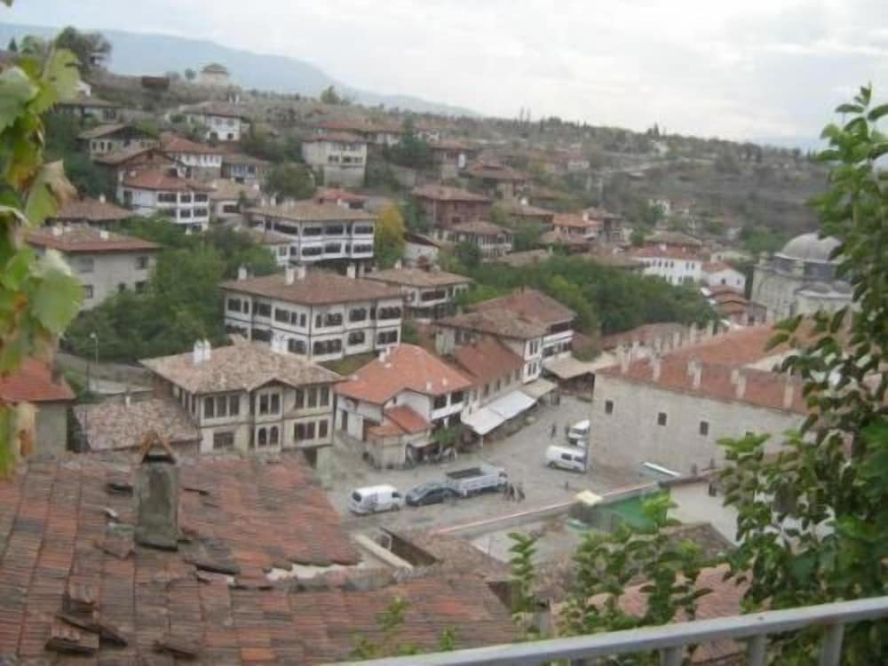 Efe Guest House 32/34