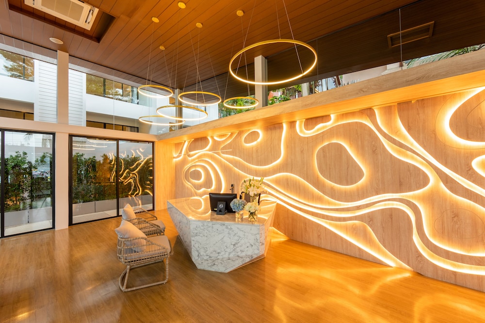 Liv Hotel Phuket Patong Beachfront 13/69