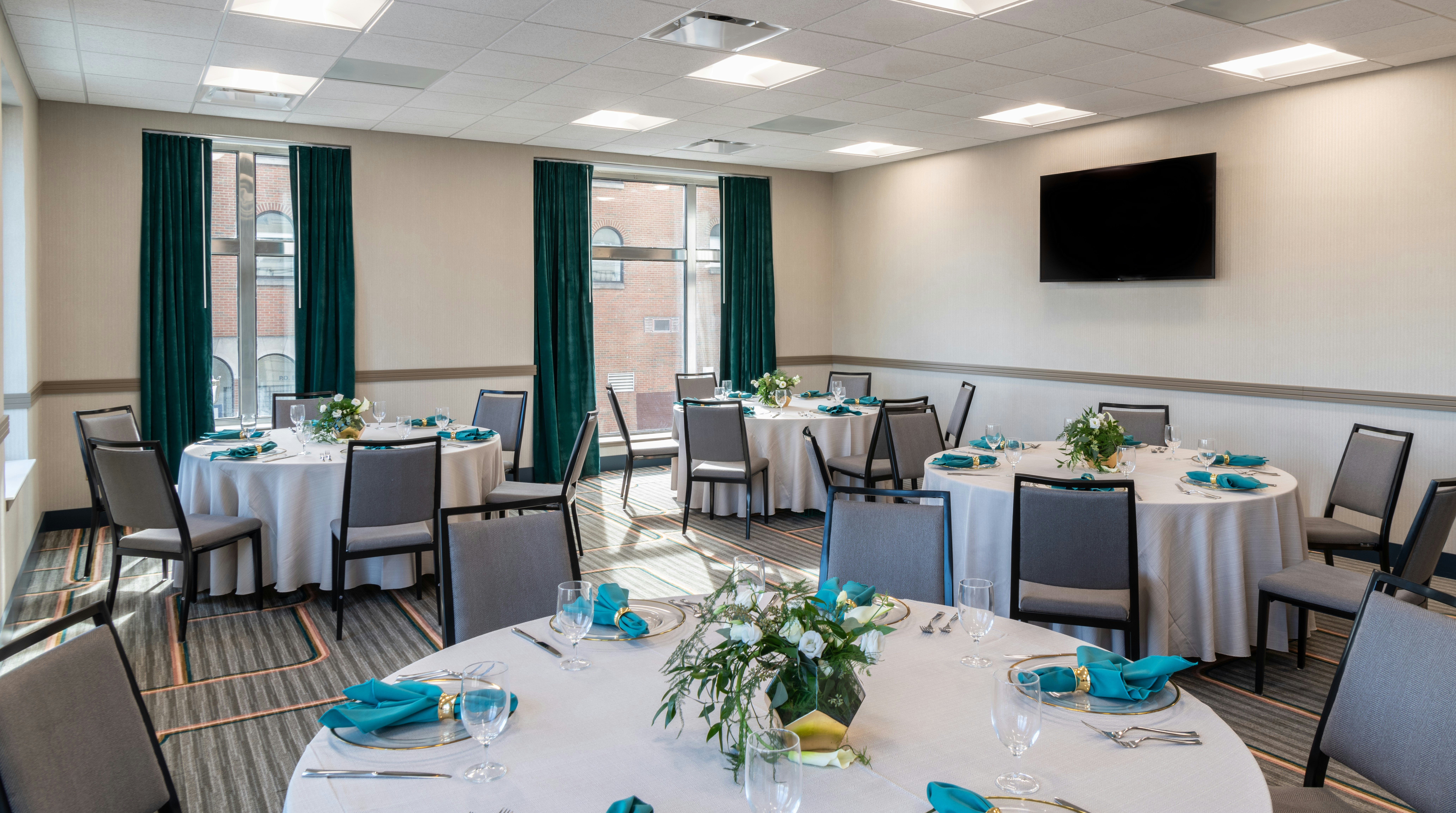 Hilton Garden Inn Flint Downtown 50/54