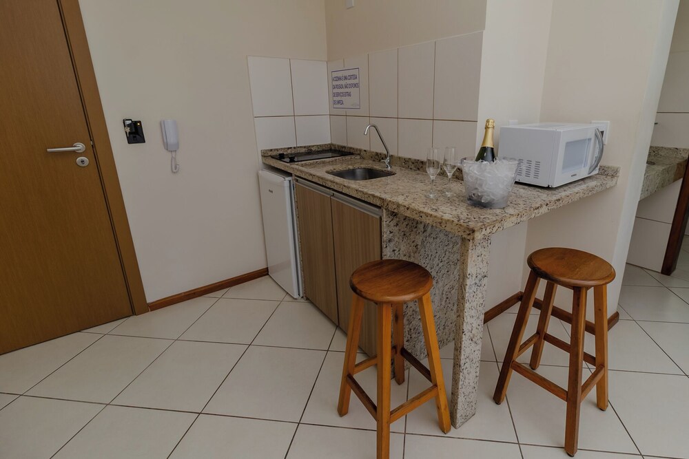 Apart Hotel Roberto Monteiro 63/77