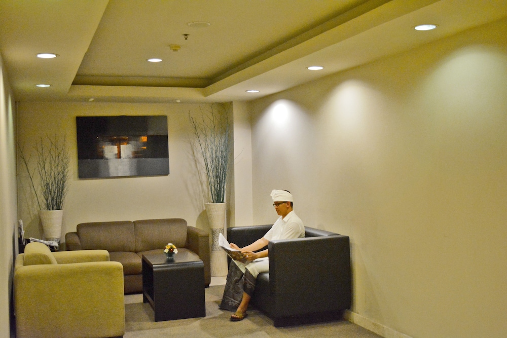 Aston Denpasar Hotel & Convention Center 57/72