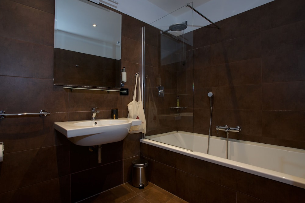 Saint Peter Six Rooms And Suites 65/67