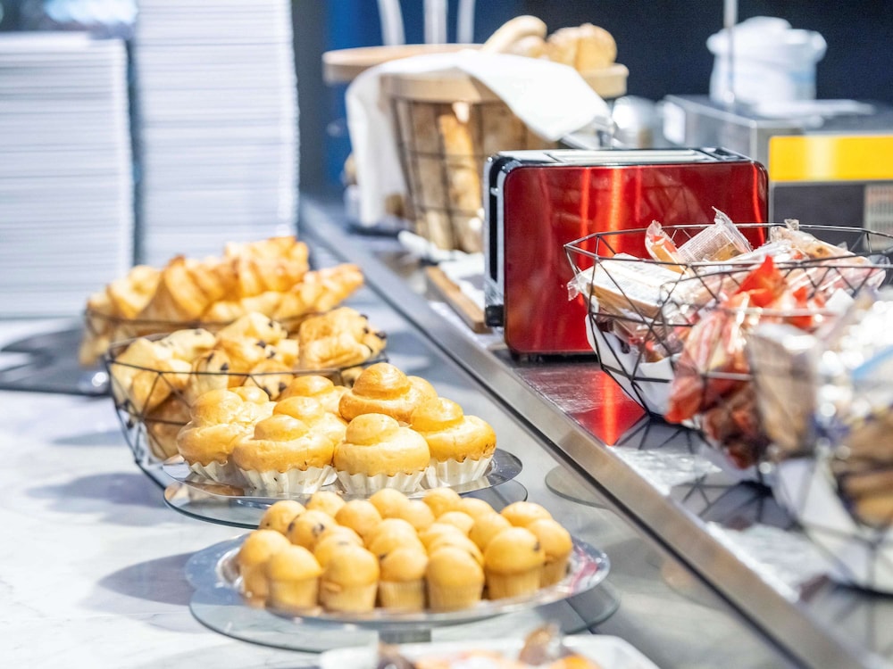 Mercure Paris Massy Gare TGV 58/76
