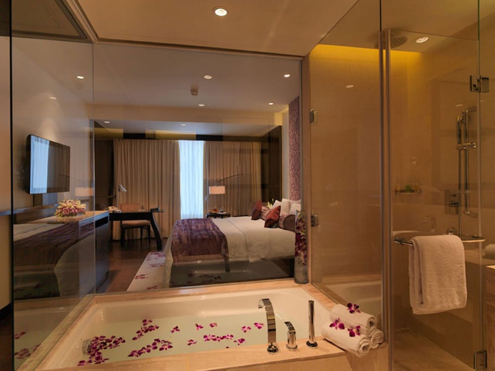 Royal Orchid Jaipur 13/62