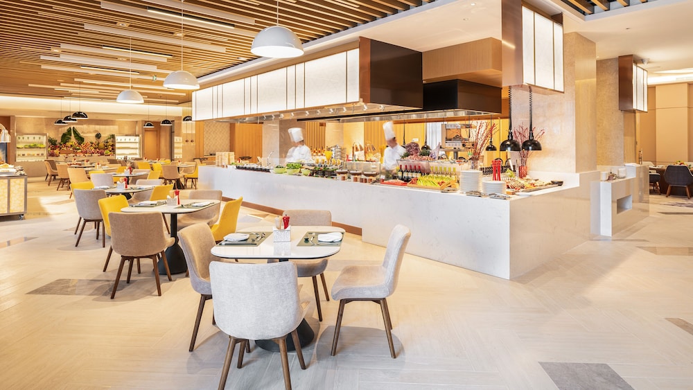 HOLIDAY INN Tongren Wanshan 32/48