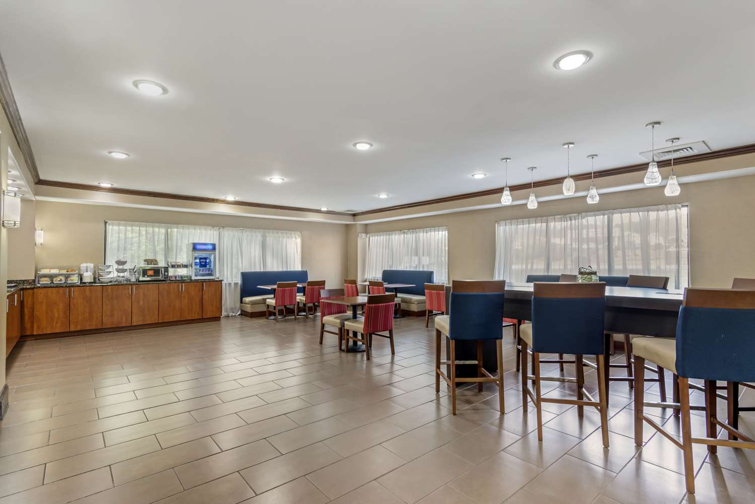 Comfort Suites At Kennesaw State University 34/47