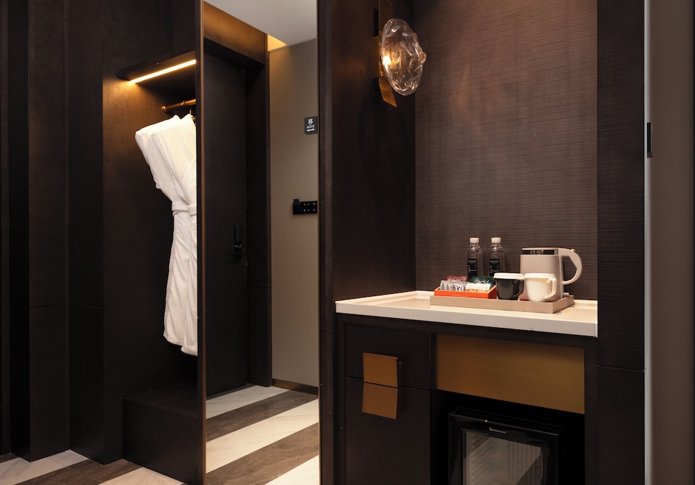 Howard Johnson Life Qingyang Chengdu 49/50