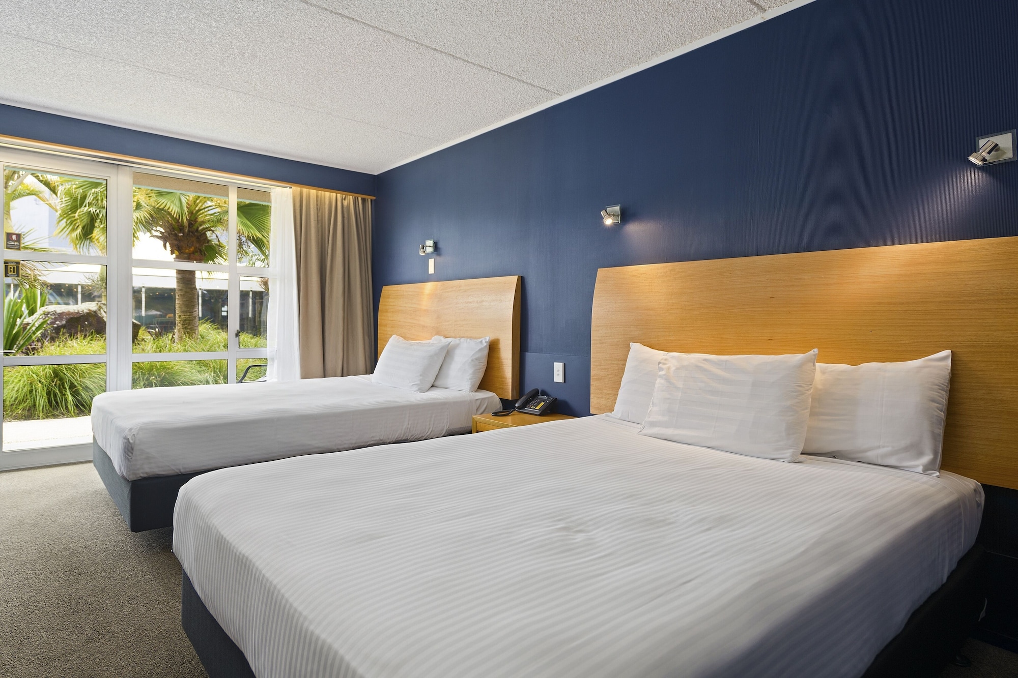 BASIC, TWIN BEDS