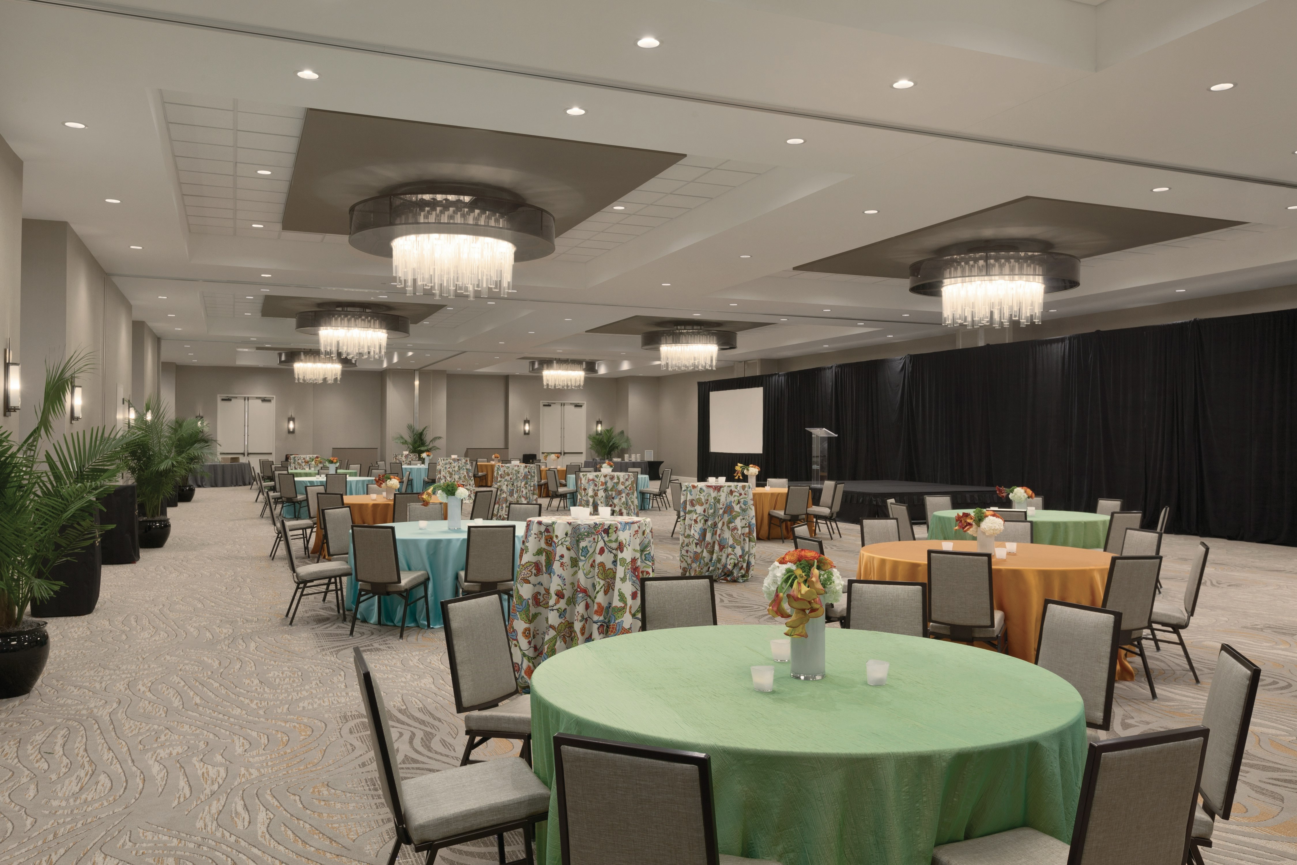 Embassy Suites Oklahoma City 18/28
