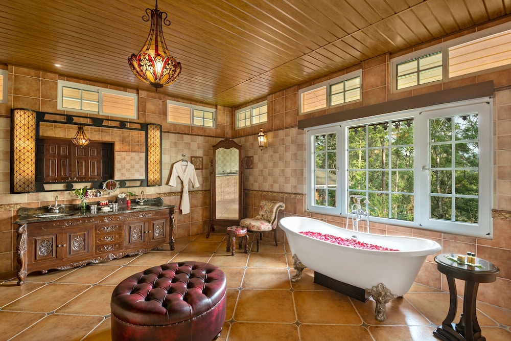 Coorg Wilderness Resort & Spa 8/50