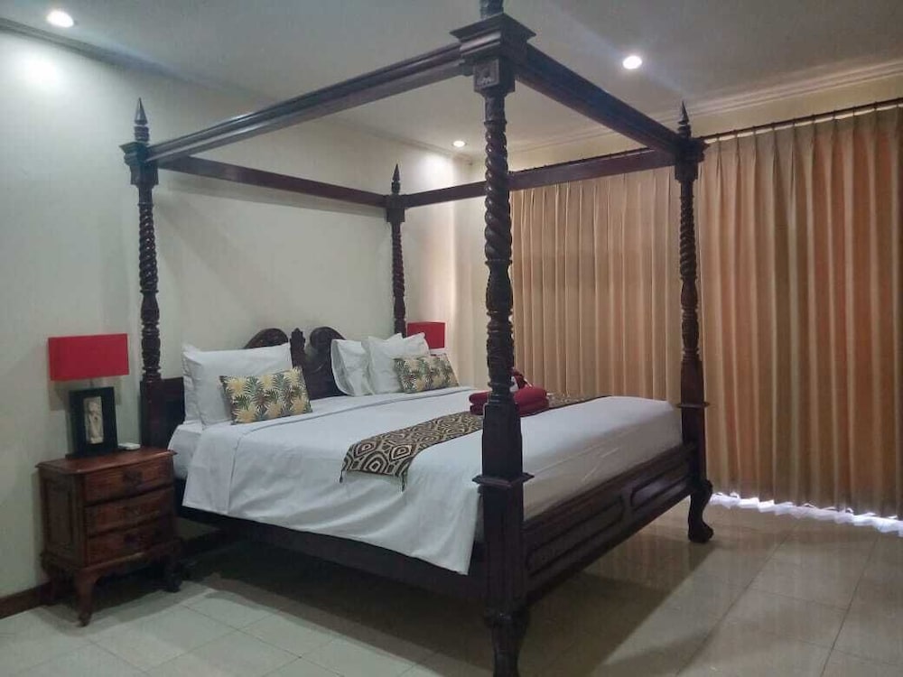 Sekuta Condo Suites 23/60