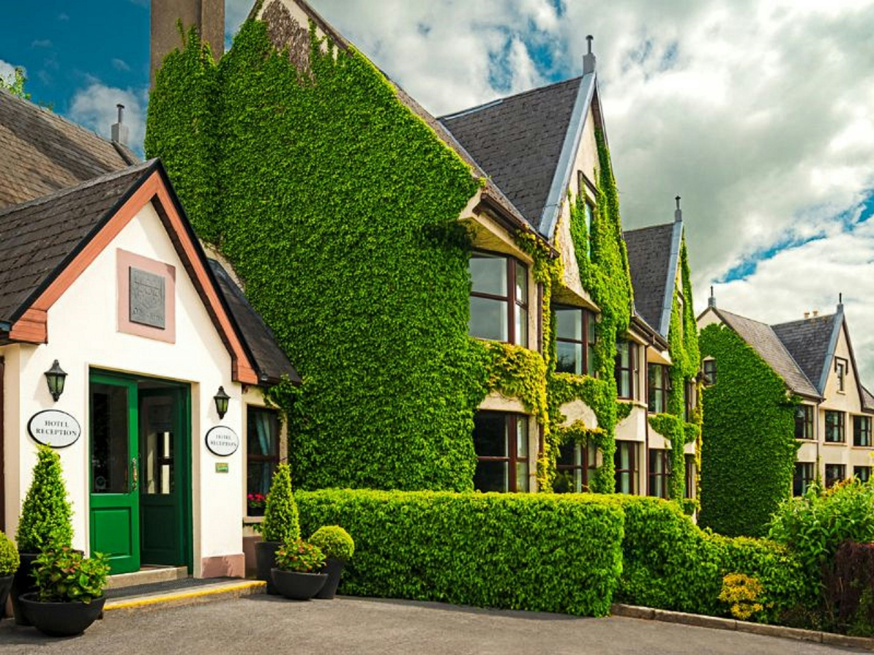 Oranmore Lodge Hotel Galway 63/64