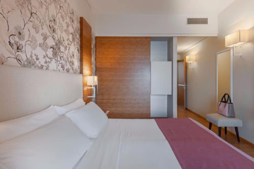 STANDARD, DOUBLE BED