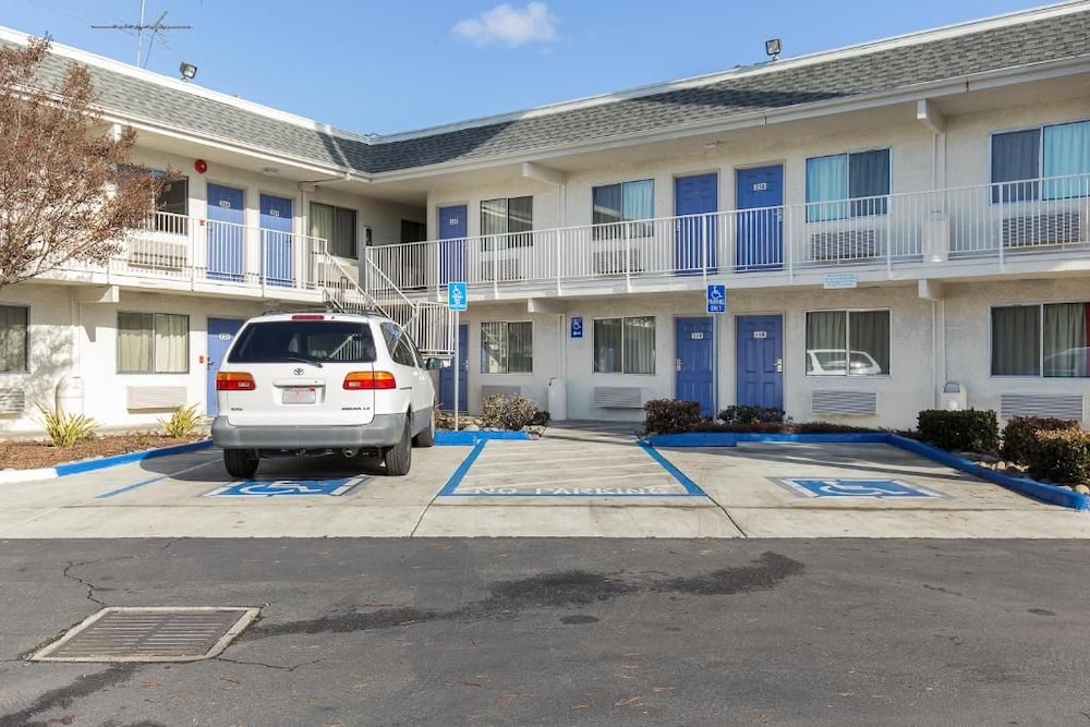 Motel6 Hayward, CA – Silicon Valley Gateway 47/61