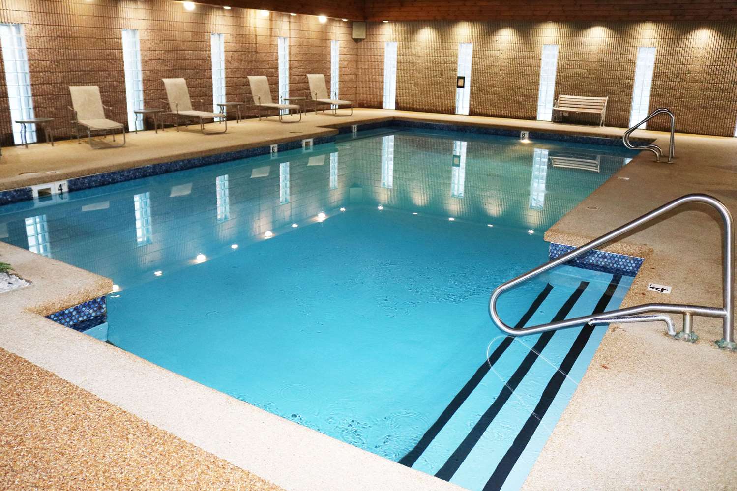 Clarion Hotel & Conference Center Lewiston 24/45